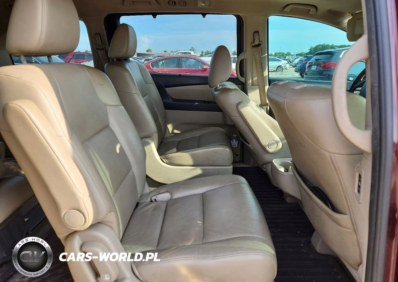 2014 Honda Odyssey Touring VIN:5FNRL5H96EB051395 - 11