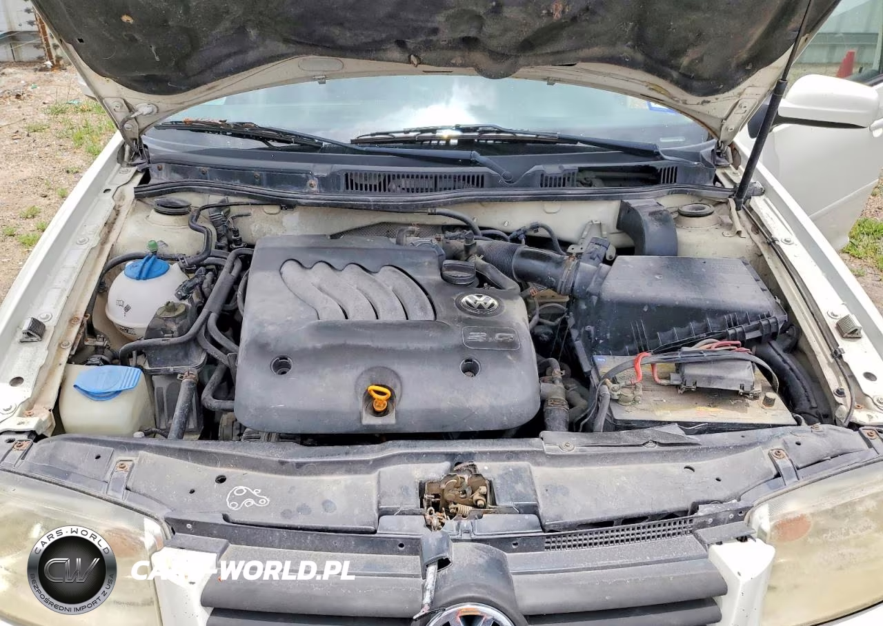 1999 Volkswagen Jetta Gls VIN:3VWSA29M5XM018828 - 11