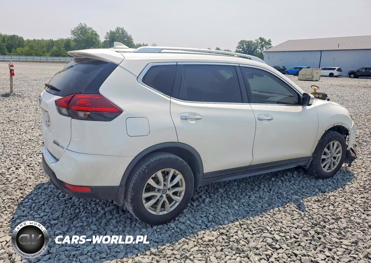 2020 Nissan Rogue S VIN:JN8AT2MV7LW104004 - 3