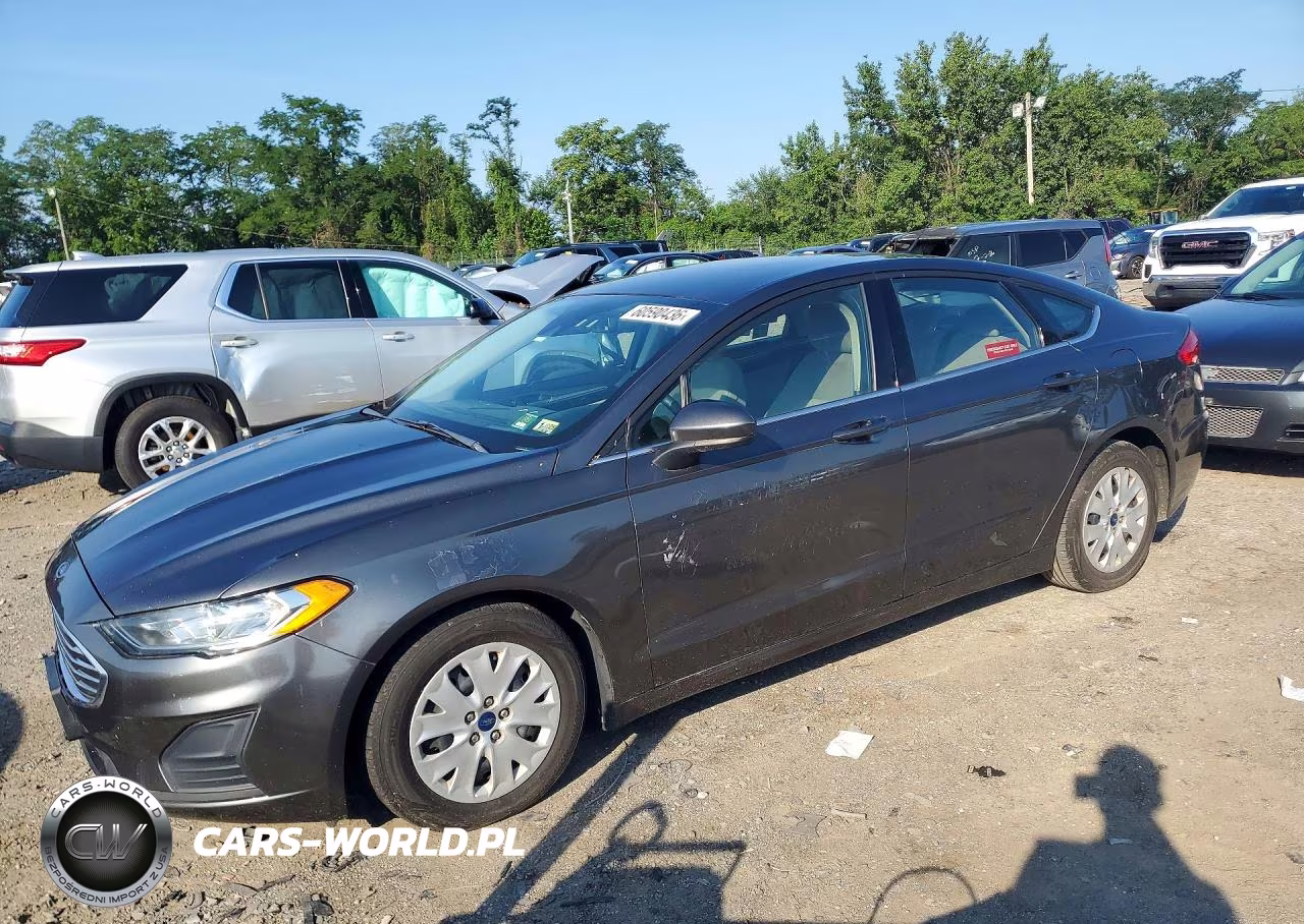 2019 Ford Fusion S – zdjęcie 1 z 12