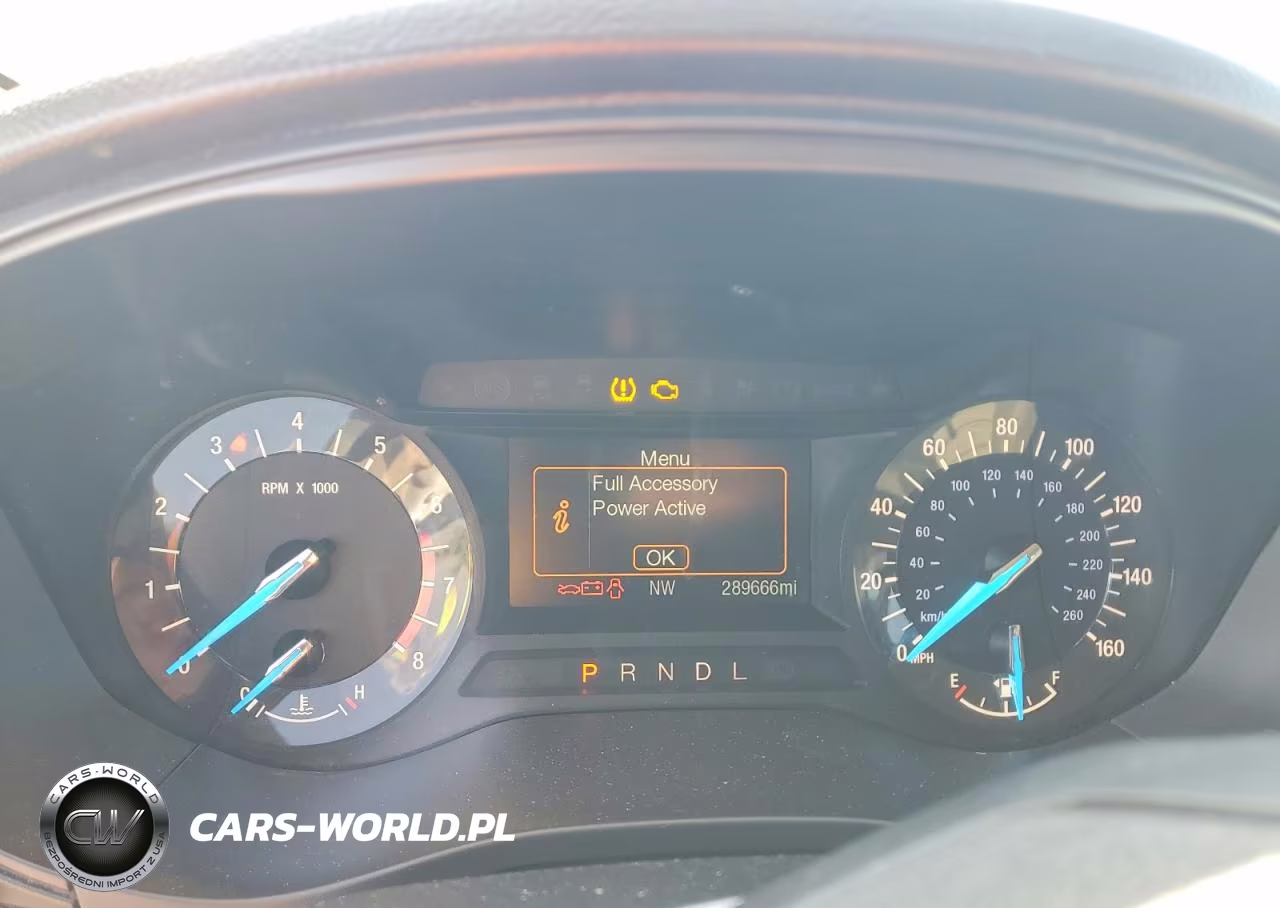 2019 Ford Fusion S VIN:3FA6P0G76KR102422 - 9