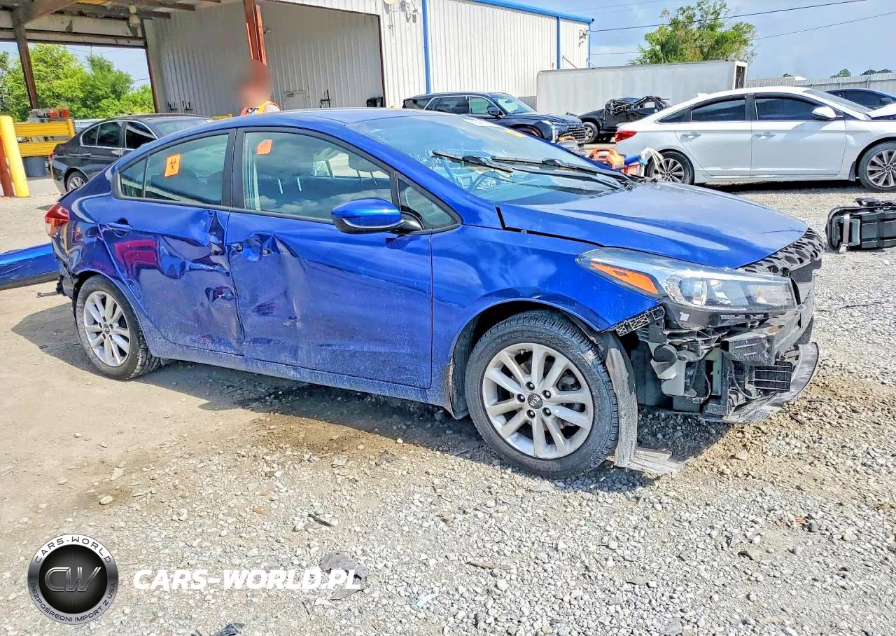2017 Kia Forte S VIN:3KPFL4A72HE141272 - 4