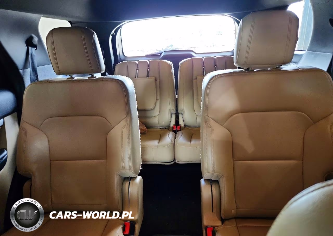 2016 Ford Explorer Xlt VIN:1FM5K7D83GGA24203 - 10