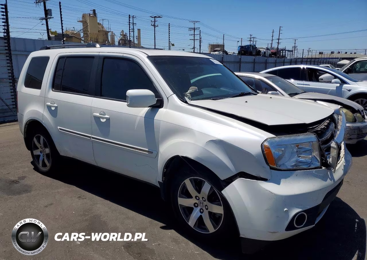 2012 Honda Pilot Touring VIN:5FNYF4H96CB010548 - 4