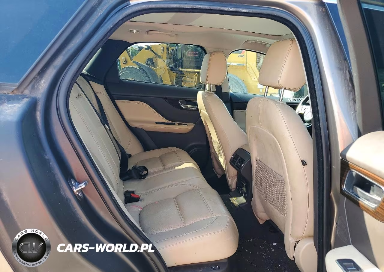 2017 Jaguar F-Pace Prestige VIN:SADCK2BV1HA895844 - 10