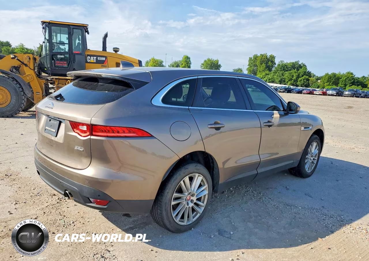 2017 Jaguar F-Pace Prestige VIN:SADCK2BV1HA895844 - 3