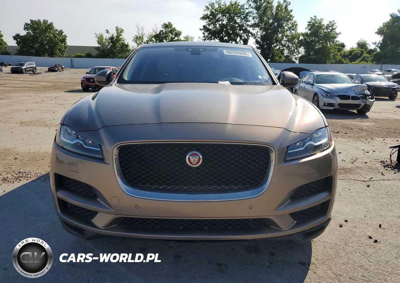 2017 Jaguar F-Pace Prestige VIN:SADCK2BV1HA895844 - 5