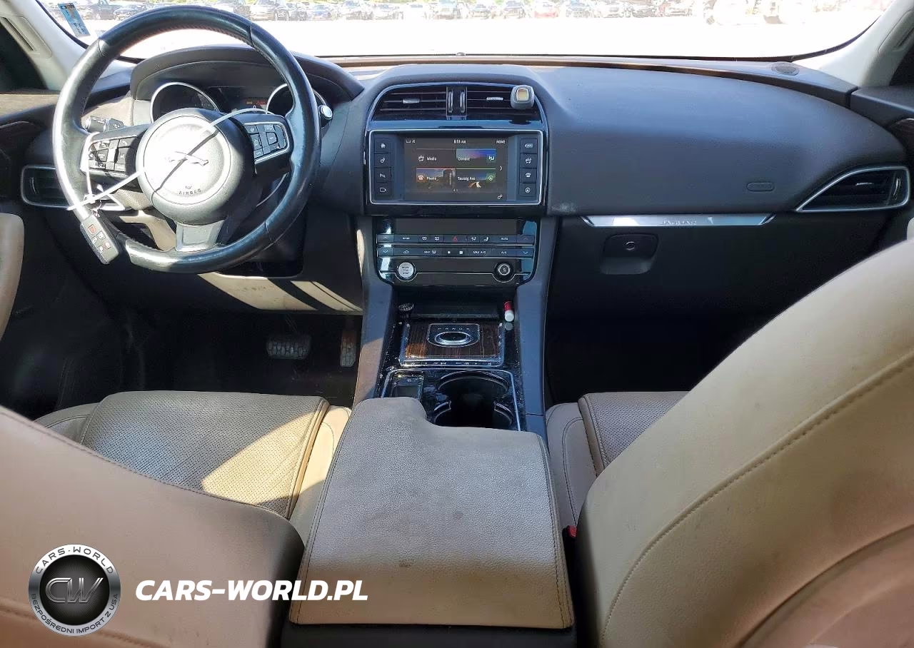 2017 Jaguar F-Pace Prestige VIN:SADCK2BV1HA895844 - 8