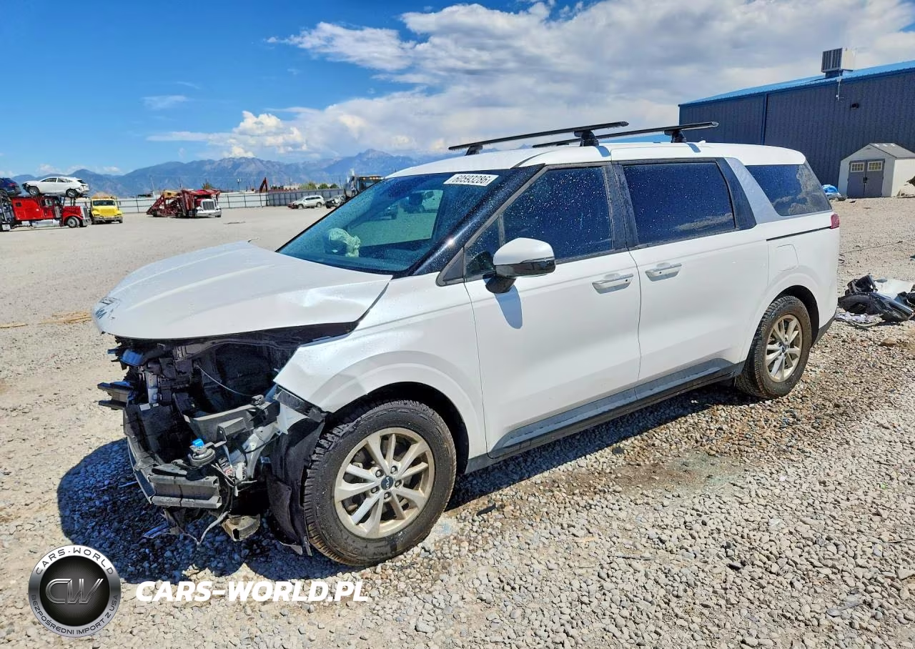2023 Kia Carnival Lx