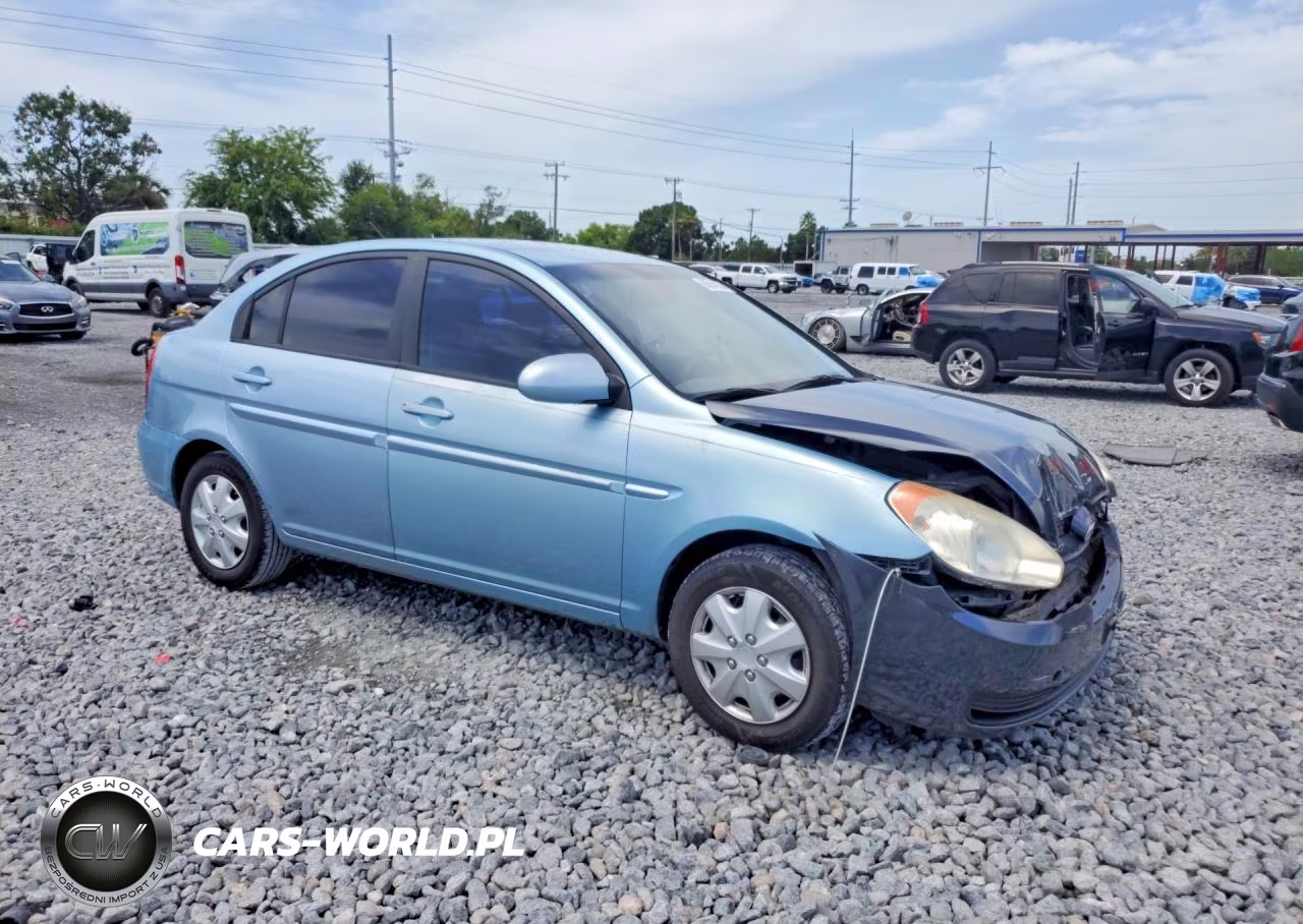 2009 Hyundai Accent Gls VIN:KMHCN46C19U285493 - 4