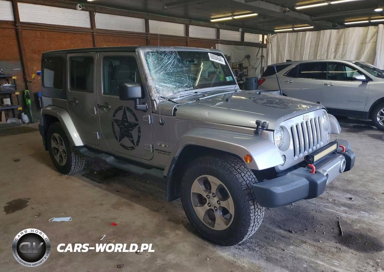 2016 Jeep Wrangler Unlimited Sahara VIN:1C4BJWEG1GL146916 - 4