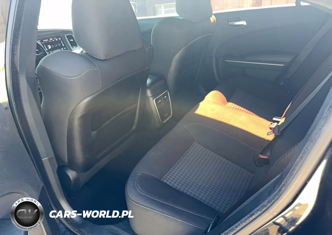 2019 Dodge Charger R-T VIN:2C3CDXCT8KH608402 - 12