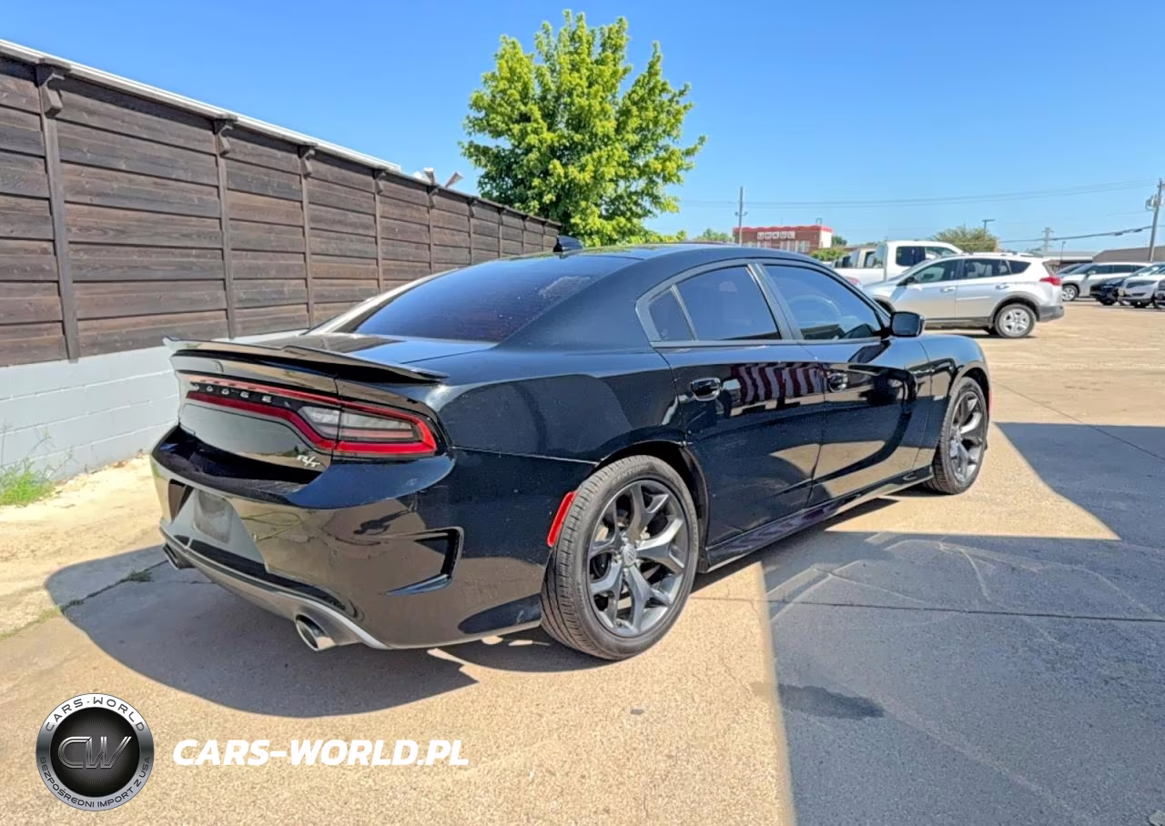 2019 Dodge Charger R-T VIN:2C3CDXCT8KH608402 - 4