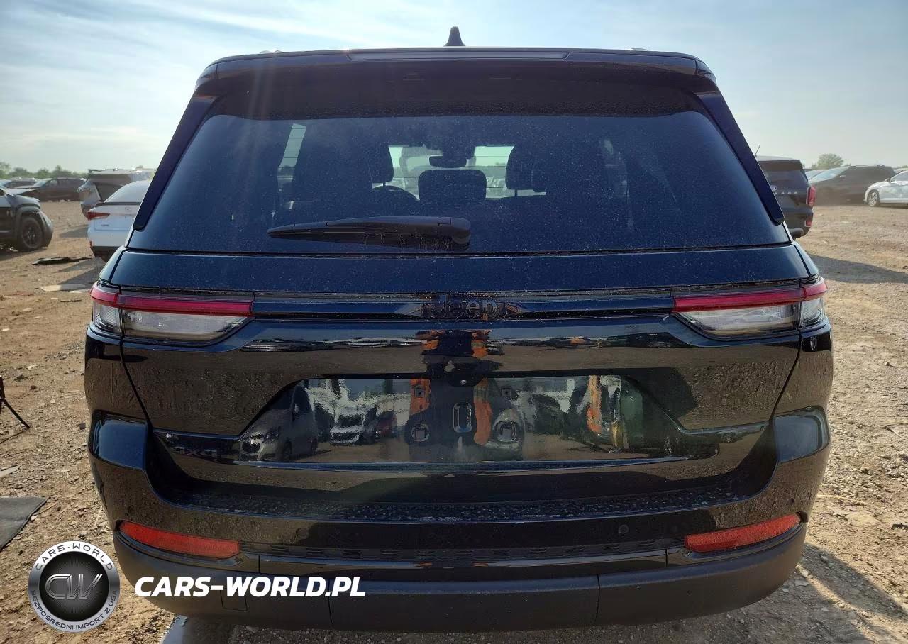 2023 Jeep Grand Cherokee 4Xe 3 VIN:1C4RJHAG9PC570473 - 6