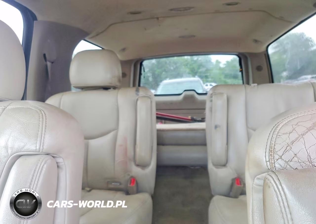 2003 Chevrolet Suburban C1500 VIN:1GNEC16Z03J157400 - 10