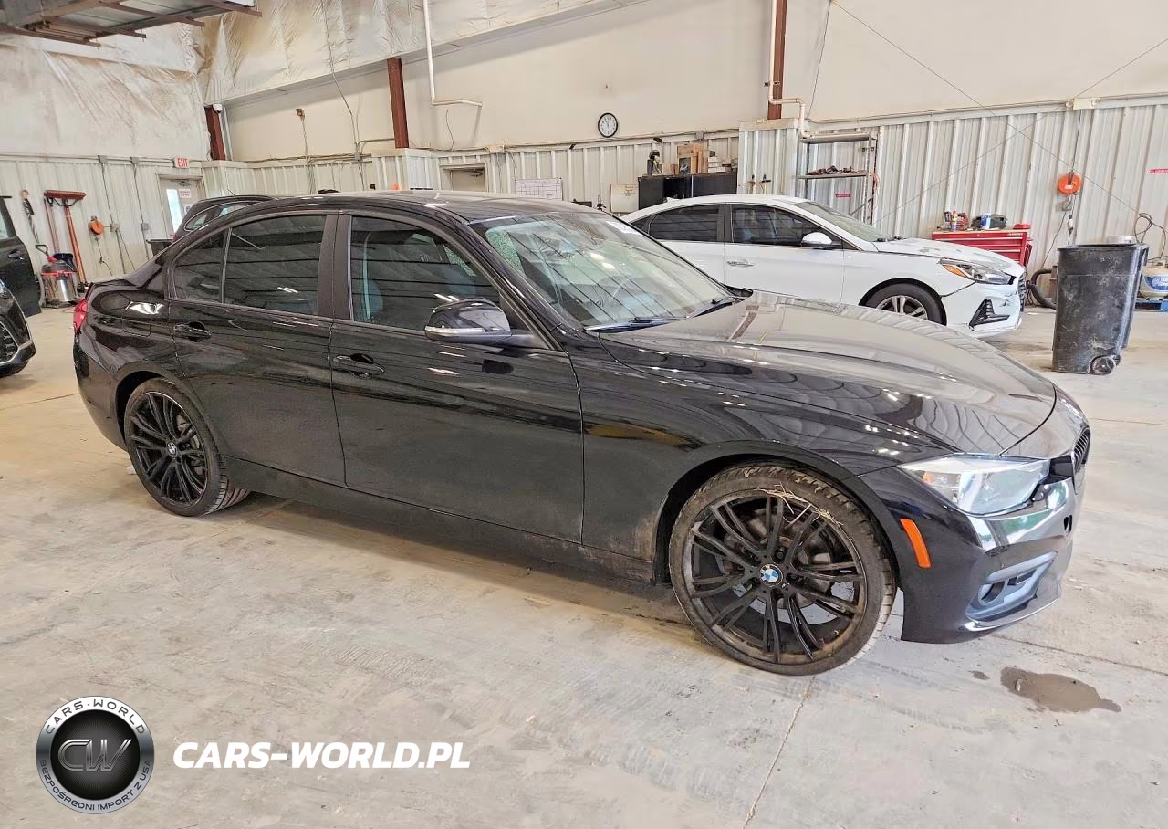 2016 BMW 320 Xi VIN:WBA8E5G5XGNT41497 - 4