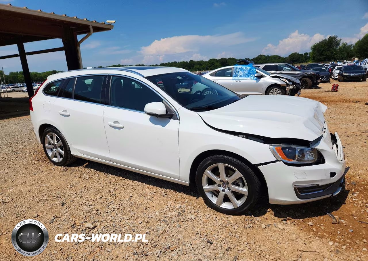 2016 Volvo V60 T5 Platinum VIN:YV140MEM7G1293415 - 4