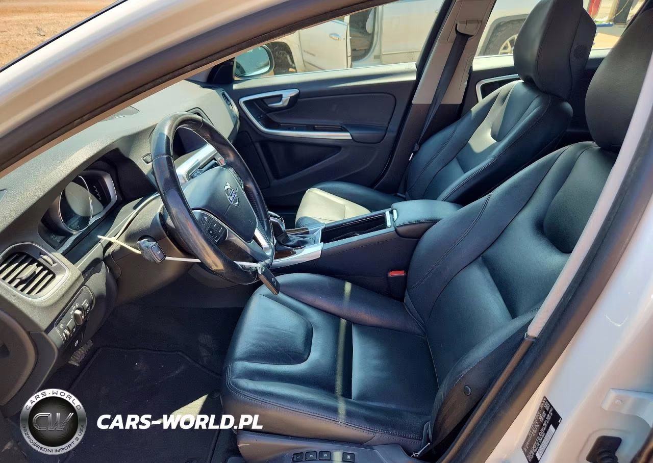 2016 Volvo V60 T5 Platinum VIN:YV140MEM7G1293415 - 7