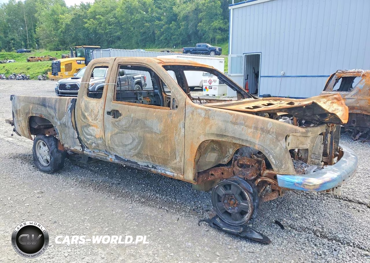 2004 Chevrolet Colorado VIN:1GCDT198848178236 - 4