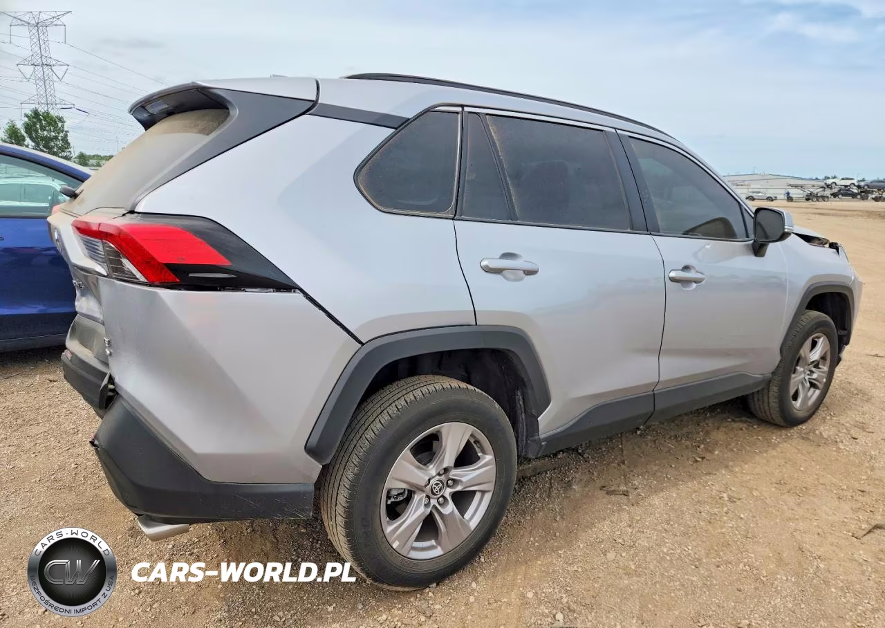 2024 Toyota Rav4 Xle VIN:2T3P1RFV6RC436302 - 3