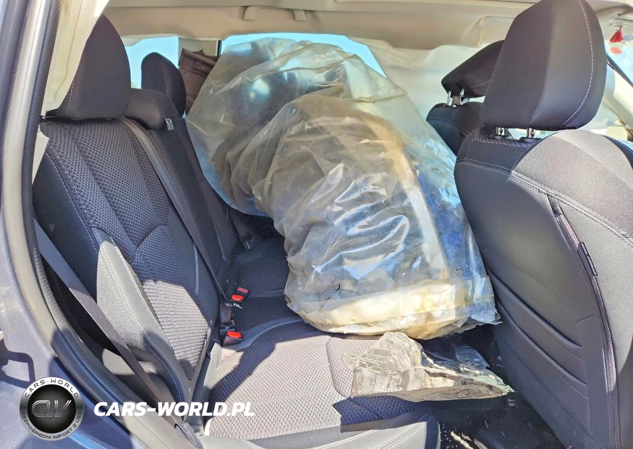 2022 Subaru Forester Premium VIN:JF2SKAEC6NH481118 - 10