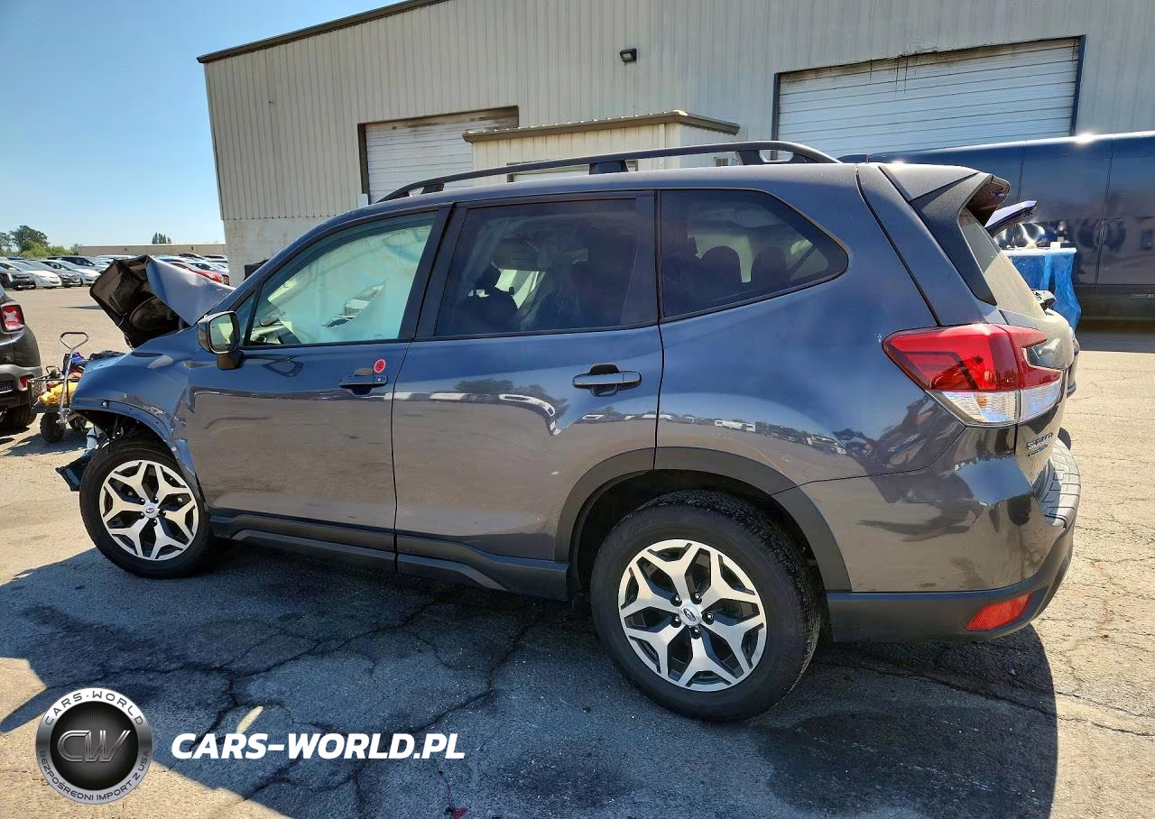 2022 Subaru Forester Premium VIN:JF2SKAEC6NH481118 - 2
