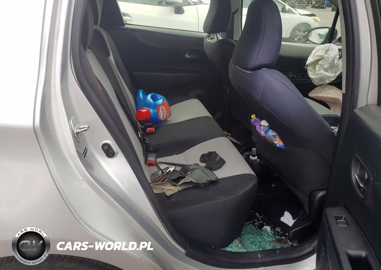 2013 Toyota Yaris 5-Door Le VIN:JTDKTUD30DD569974 - 10