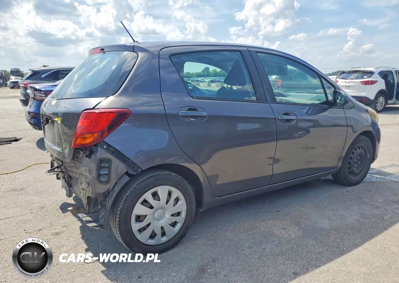 2015 Toyota Yaris 5-Door L VIN:VNKKTUD35FA026888 - 3