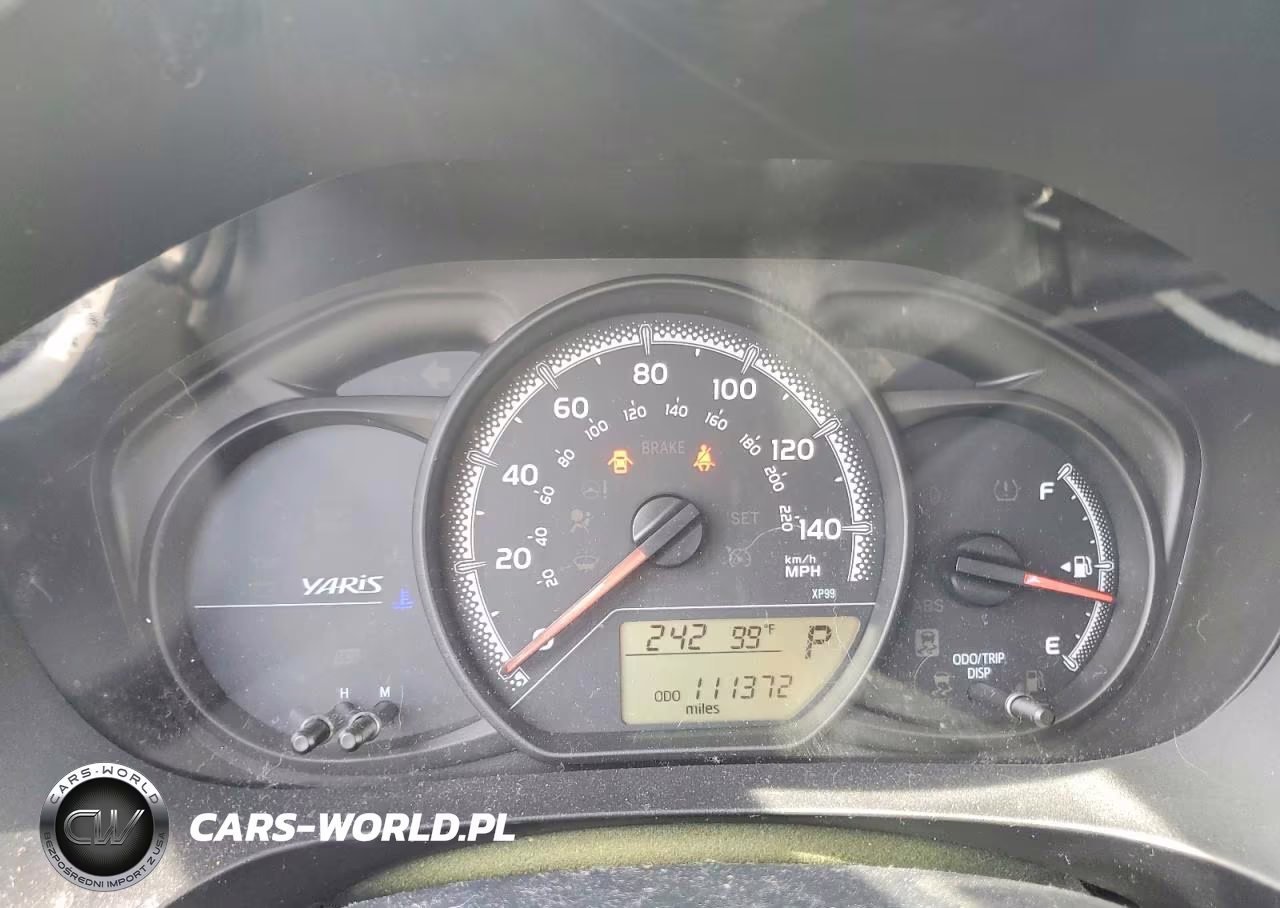 2015 Toyota Yaris 5-Door L VIN:VNKKTUD35FA026888 - 9
