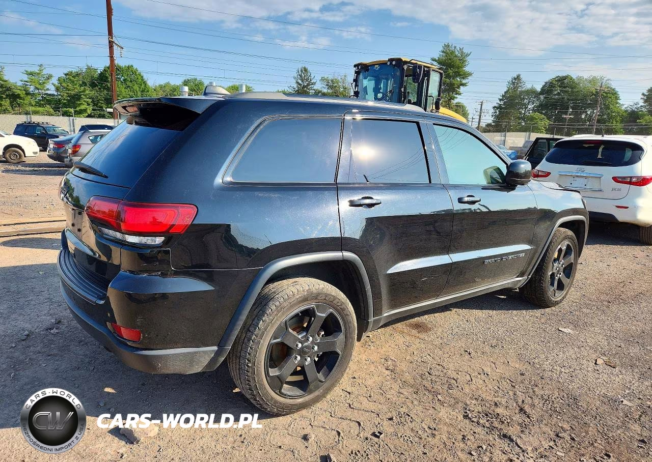 2019 Jeep Grand Cherokee Laredo VIN:1C4RJFAG2KC595695 - 3