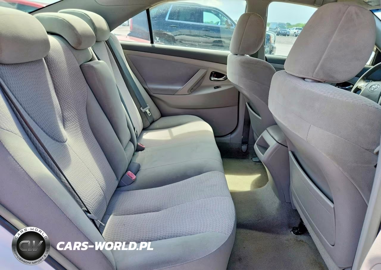 2011 Toyota Camry Le VIN:4T1BF3EK1BU585682 - 10