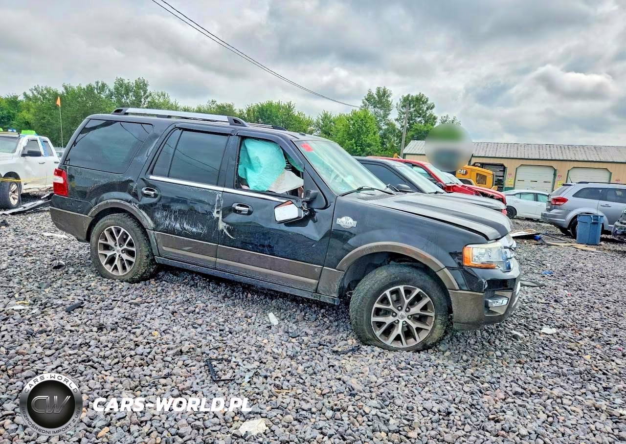 2015 Ford Expedition Xlt VIN:1FMJU1JT4FEF08339 - 4