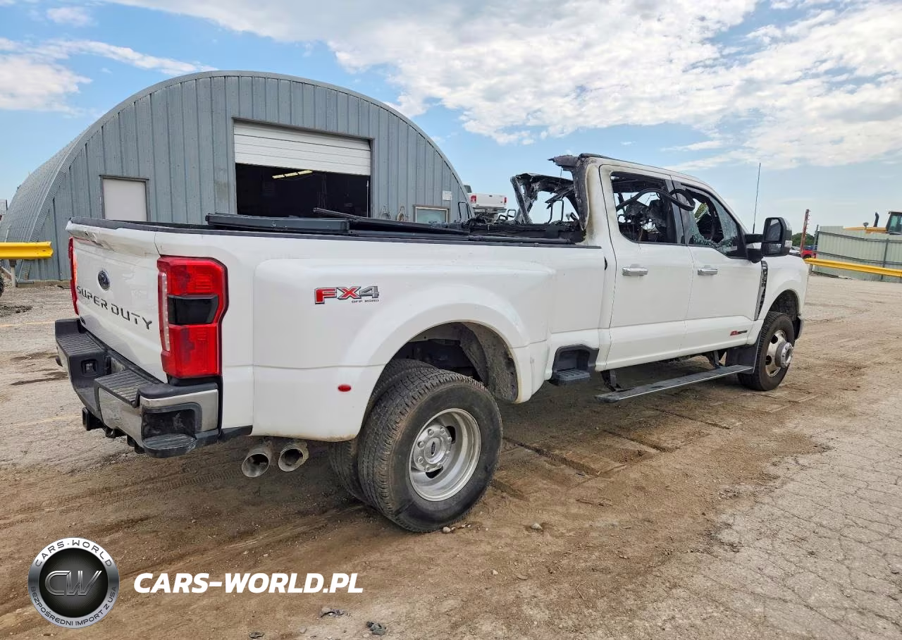 2025 Ford F350 Super Duty VIN:1FT8W3DM0SEC23239 - 3