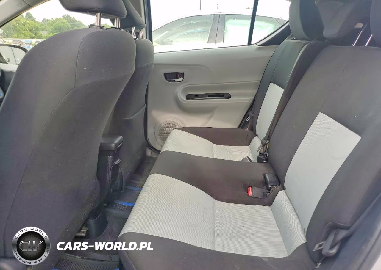 2012 Toyota Prius C Two VIN:JTDKDTB3XC1509064 - 10
