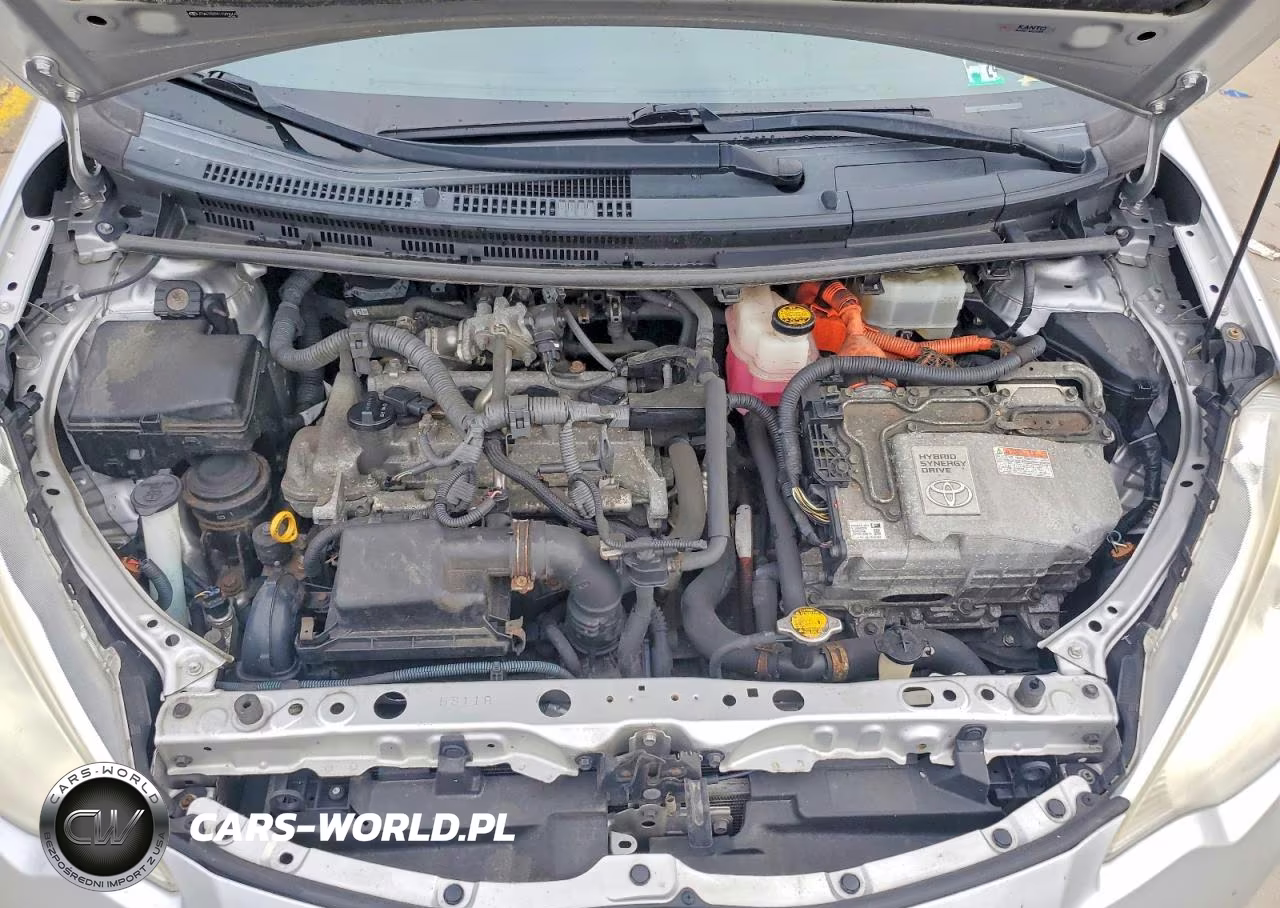 2012 Toyota Prius C Two VIN:JTDKDTB3XC1509064 - 11