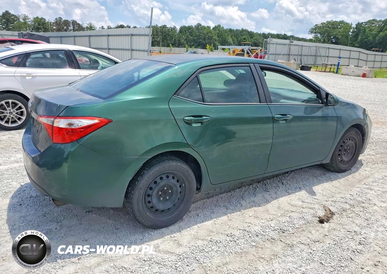 2015 Toyota Corolla Le VIN:2T1BURHE6FC479377 - 3