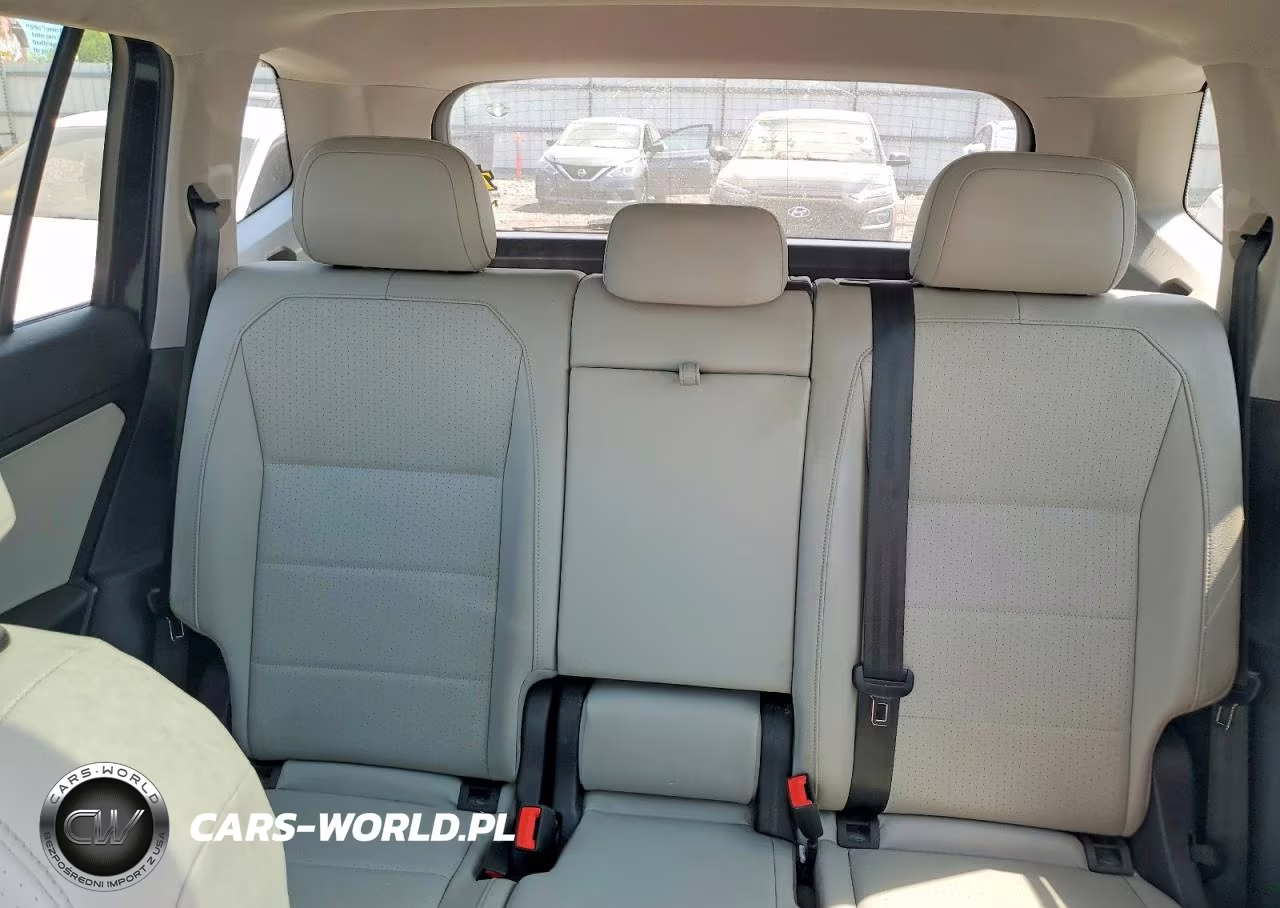 2019 Volkswagen Tiguan VIN:3VV2B7AXXKM143286 - 10
