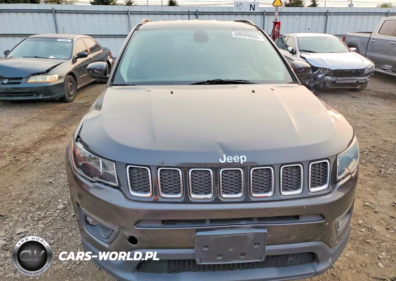 2018 Jeep Compass Latitude VIN:3C4NJDBB8JT178669 - 5