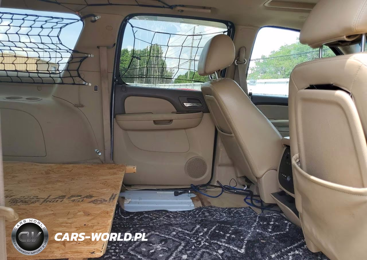 2011 Chevrolet Suburban C1500 Lt VIN:1GNSCJE06BR230081 - 11
