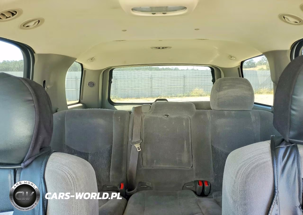 2006 Chevrolet Tahoe C1500 VIN:1GNEC13T76J109011 - 10