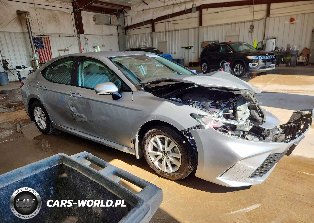 2025 Toyota Camry Le VIN:4T1DAACK8SU154853 - 4