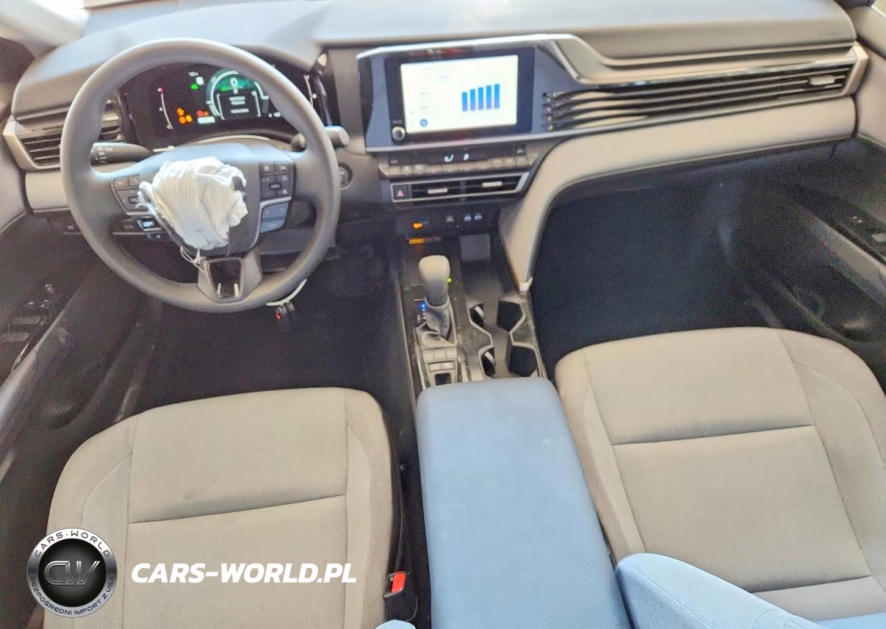 2025 Toyota Camry Le VIN:4T1DAACK8SU154853 - 8
