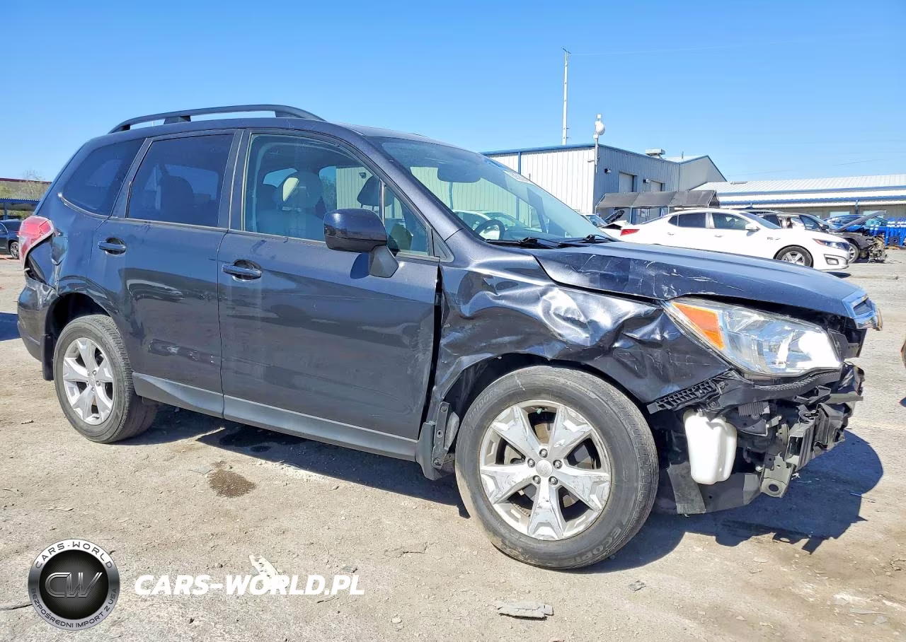 2014 Subaru Forester 2.5I Premium VIN:JF2SJAGC2EH429694 - 4