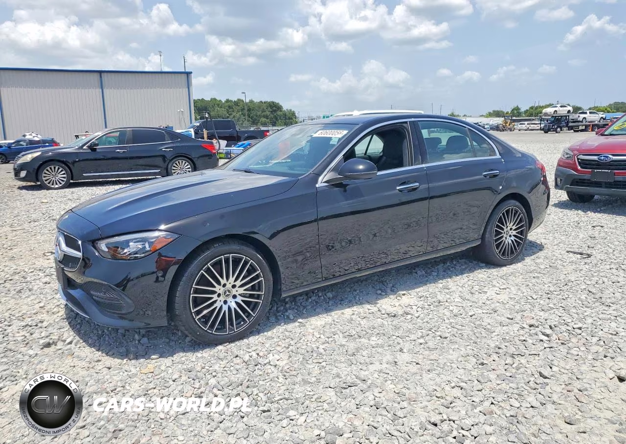 2025 Mercedes-Benz C 300 4Matic – zdjęcie 1 z 12