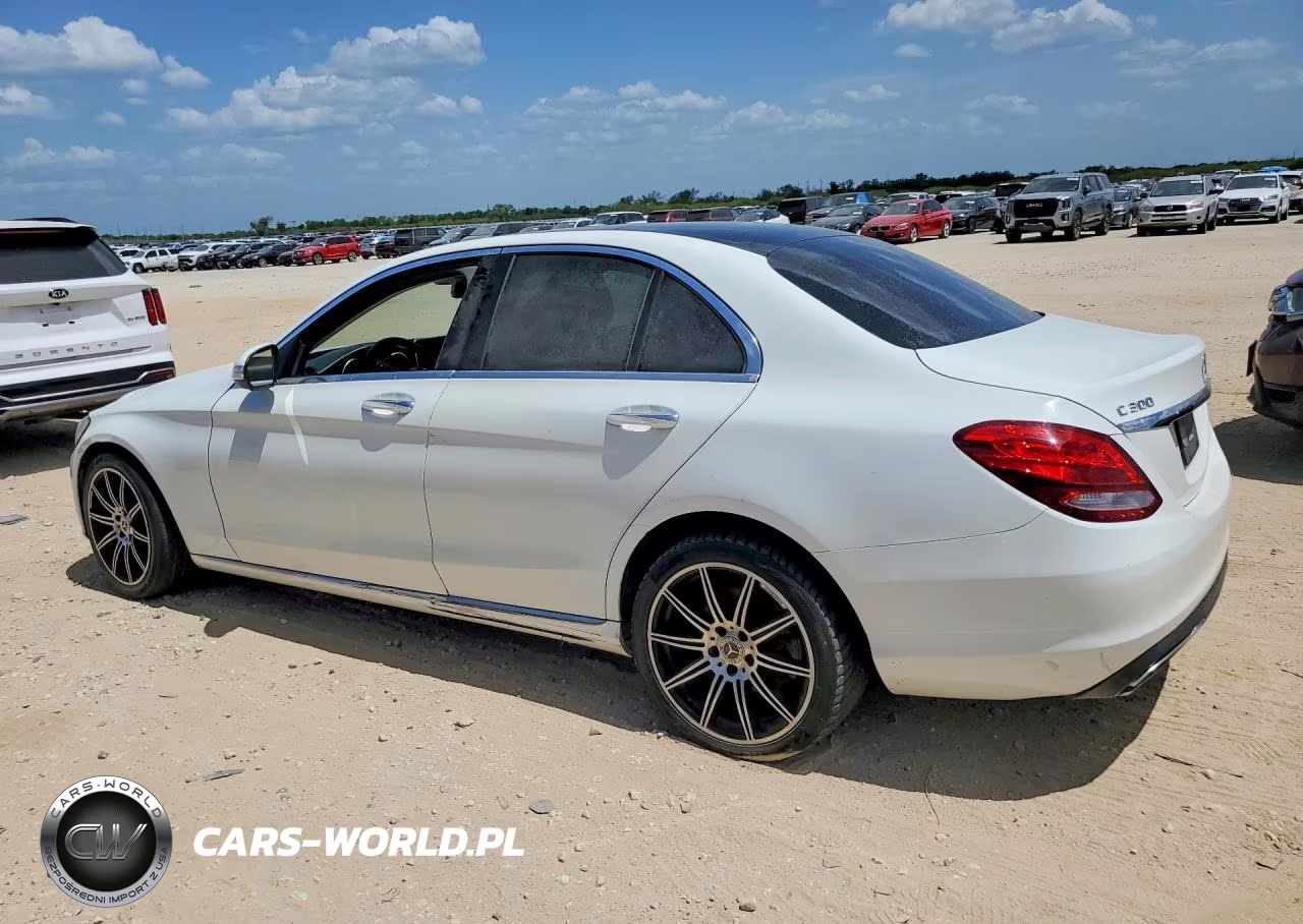2016 Mercedes-Benz C 300 VIN:55SWF4JB4GU142720 - 2