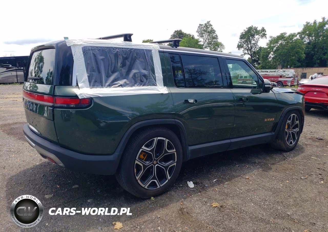 2023 Rivian R1S Launch Edition VIN:7PDSGABLXPN020988 - 3