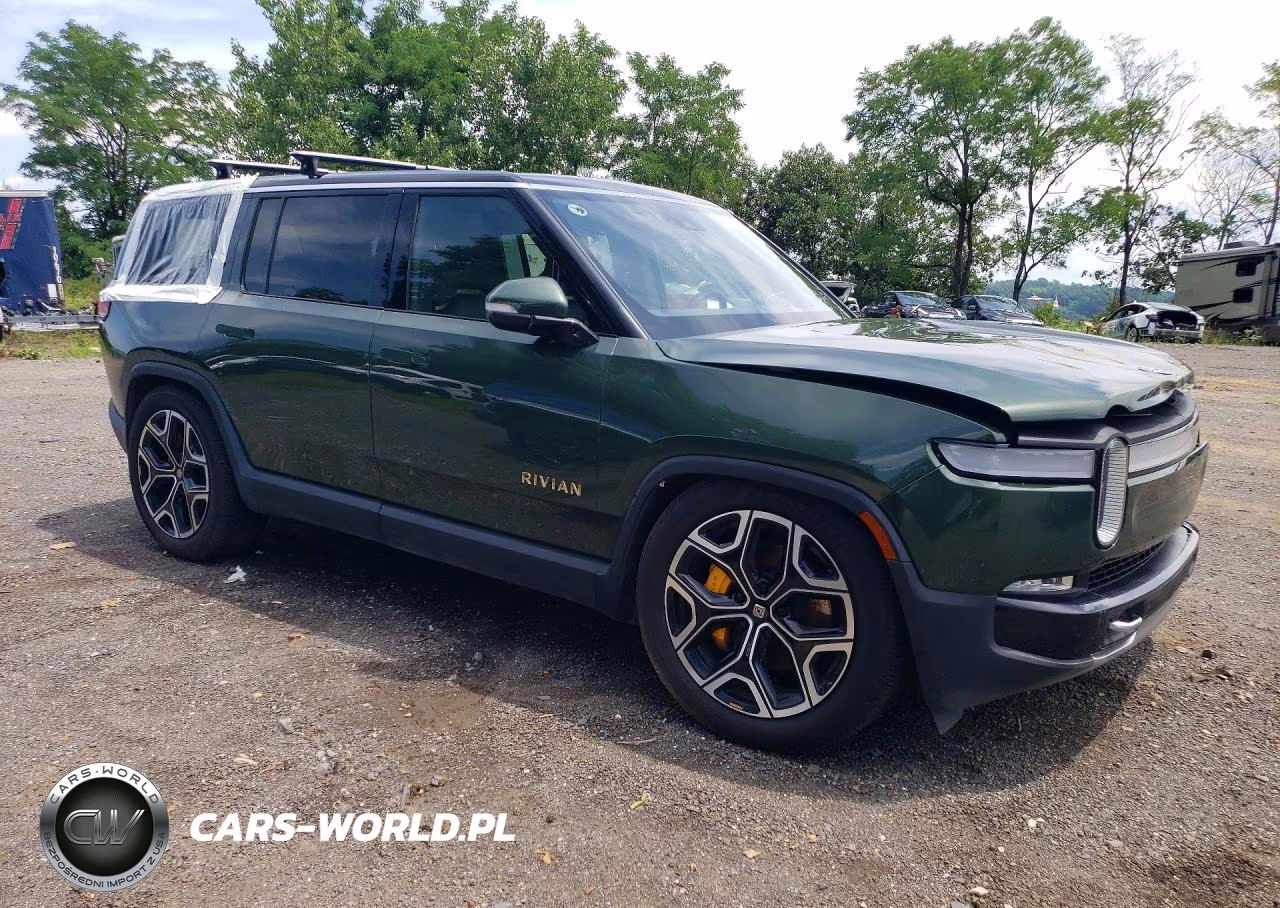 2023 Rivian R1S Launch Edition VIN:7PDSGABLXPN020988 - 4