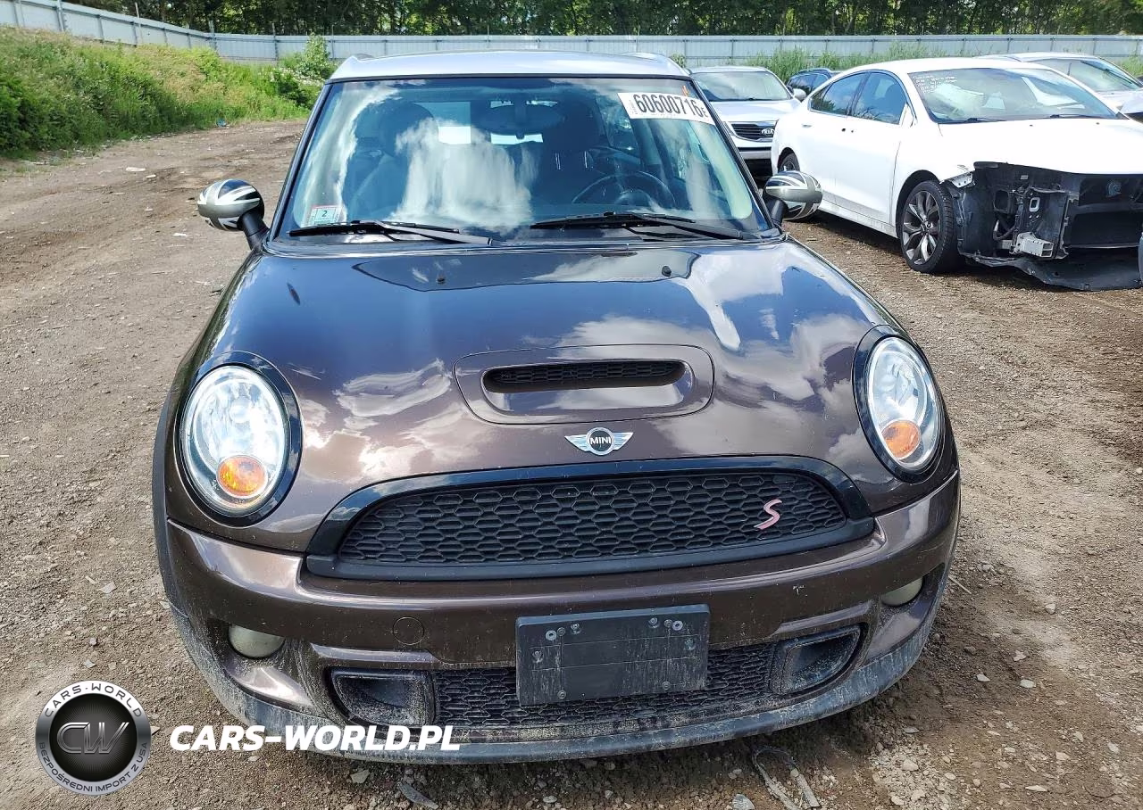 2011 Mini Cooper S Clubman VIN:WMWZG3C56BTY30962 - 5