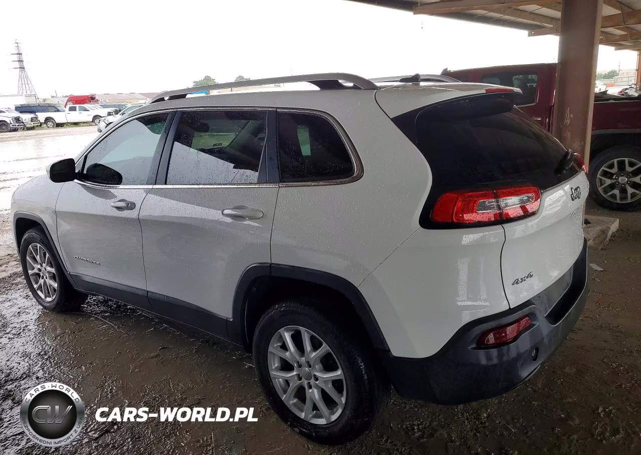 2015 Jeep Cherokee Latitude VIN:1C4PJMCBXFW619498 - 2