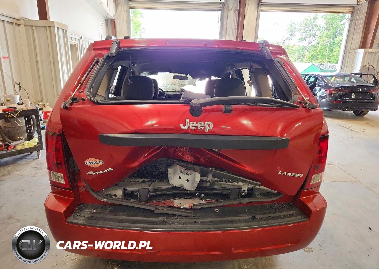 2005 Jeep Grand Cherokee Laredo VIN:1J4GR48K95C668252 - 6